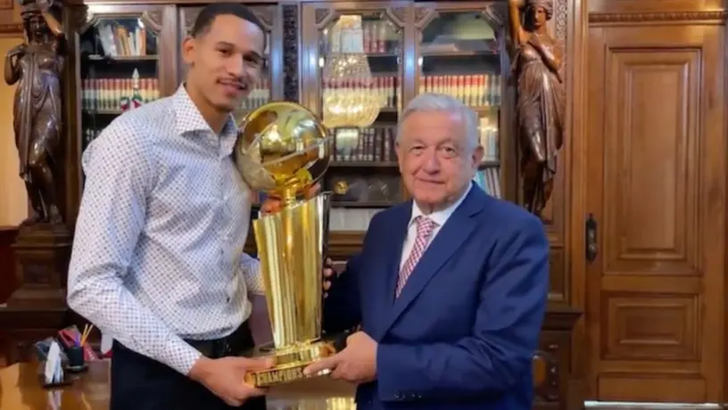 AMLO: Se reunió con Juan Toscano tras el campeonato con Golden State Warriors