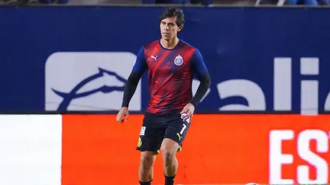 Chivas: José Juan Macías volverá hasta la última jornada por lesión