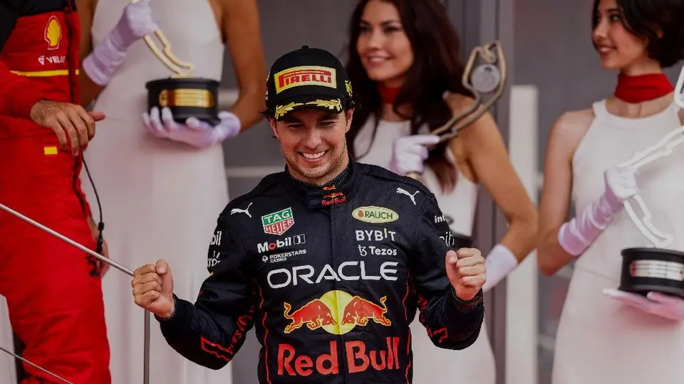 Checo Pérez: El piloto mexicano terminó enfiestado tras ganar GP de Mónaco