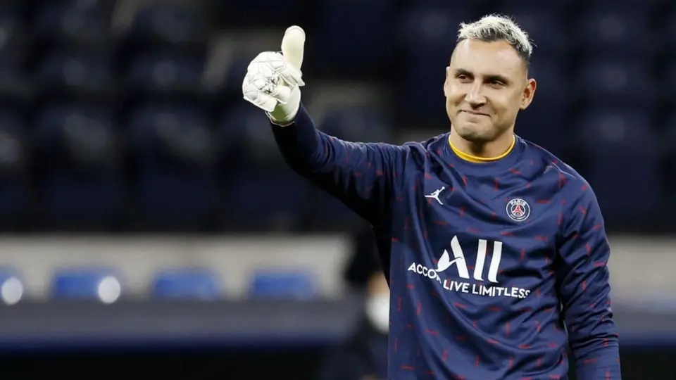 Keylor Navas: Refugió a 30 ucranianos en su mansión de París