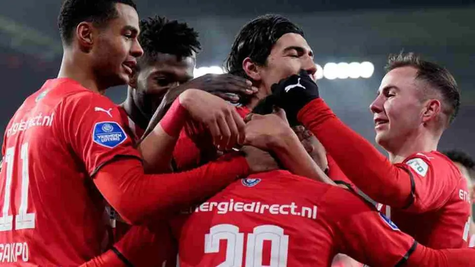 Erick Gutiérrez: Dio asistencia en la victoria del PSV frente al Go Ahead Eagles