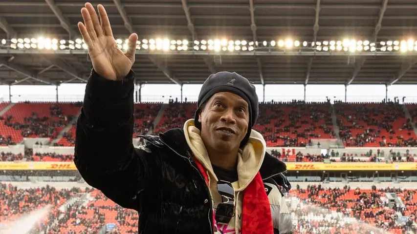 Ronaldinho en el BMO Field | TWITTER @TorontoFC