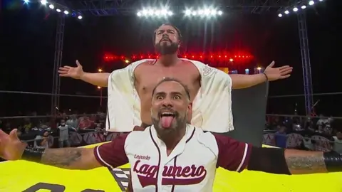 Triplemanía XXX: Andrade El Ídolo con la mira en Psycho Clown