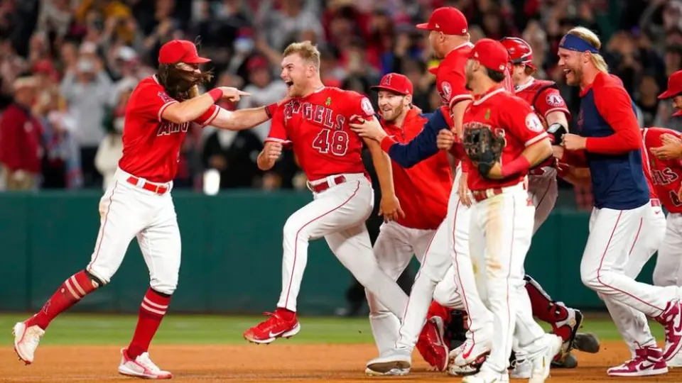 MLB: Reid Deitmers lanzó segundo juego sin hit en la victoria de los Angels ante Rays