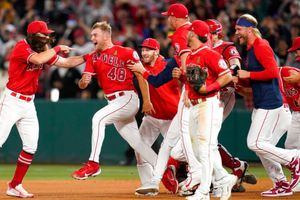 MLB: Reid Deitmers lanzó segundo juego sin hit en la victoria de los Angels ante Rays