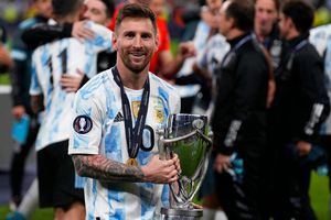 Messi: Regresó a Argentina a pasar sus vacaciones tras golear a Estonia