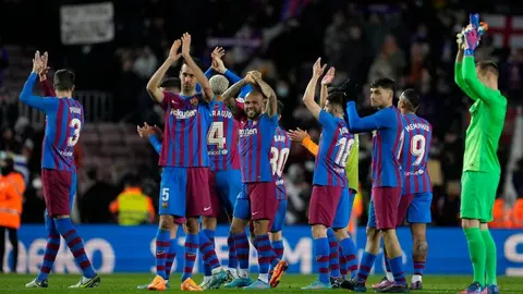 Barcelona revivió el espíritu culé y pelea de manera feroz en España