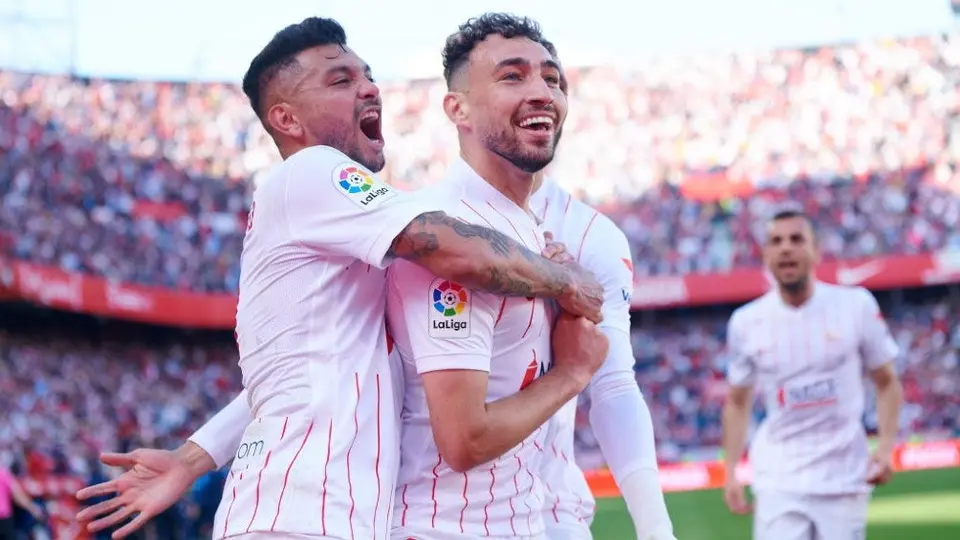 Tecatito Corona: Sevilla ganó el 'gran derbi' ante el Betis de Guardado y Lainez