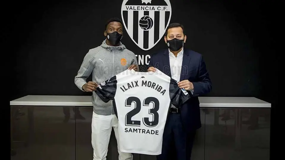 Valencia: Ilaix Moriba fue presentado como nuevo jugador naranjero