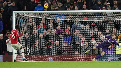 Manchester United: Anthony Elanga, víctima de racismo tras fallar penalti en FA Cup