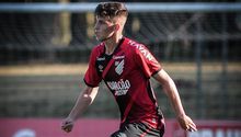 Brasil: Jugador de Athletico Paranaense se salvó de morir aplastado por pared rocosa