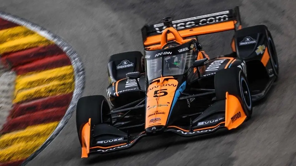 Pato O'Ward: Mexicano abandonó GP Road America por problemas en el motor