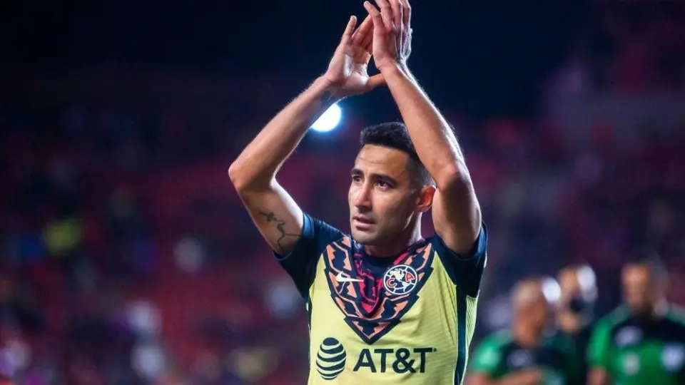 América: Directiva azulcrema comenzó a analizar continuidad de Fuentes y Jordan Silva
