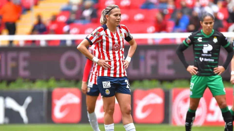 Chivas Femenil: Licha Cervantes, baja de dos a tres semanas por lesión muscular