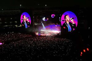 Coldplay rindió homenaje a Juan Gabriel durante concierto en el Foro Sol