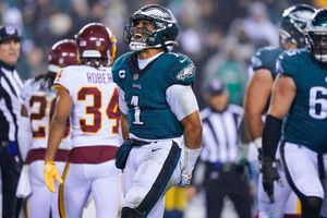 NFL: Eagles siguen con vida tras derrotar a Washington Football Team