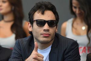 Julio César Chávez Jr. realizó donación al Hospital Pediátrico de Culiacán