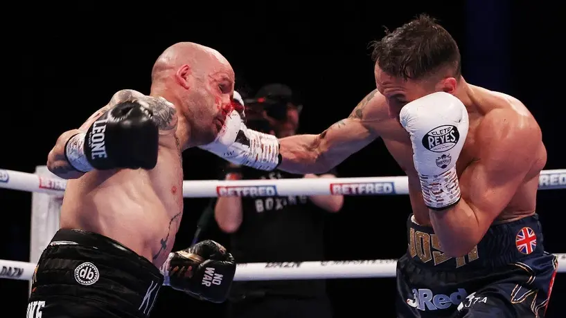 Video: Brutal KO de Warrington sobre Kiko Martínez por el título Mundial de boxeo