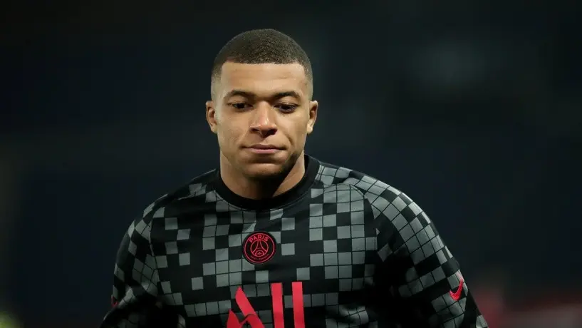 Neymar le jugó broma a Mbappé en los vestidores del PSG