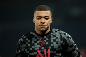 Neymar le jugó broma a Mbappé en los vestidores del PSG