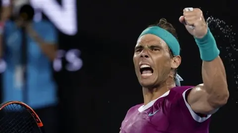 Rafael Nadal: Se 'desplomó' por el cansancio tras ganar Australian Open