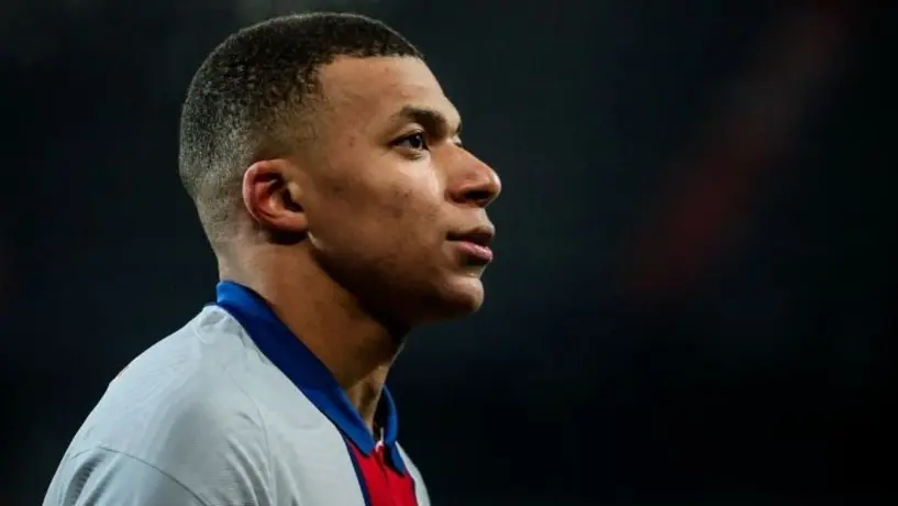 Kylian Mbappé fue elogiado por el presidente de Francia gracias a sus compromisos sociales