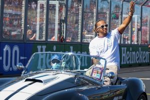 Fernando Alonso: 'Hamilton rompió todos los récords porque tenía el auto más rápido'