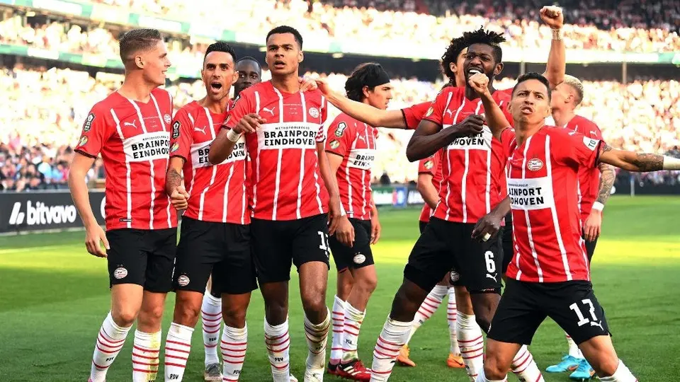 Edson Álvarez y Erick Gutiérrez: PSV Campeón de la Copa de los Países Bajos con gol del Guti