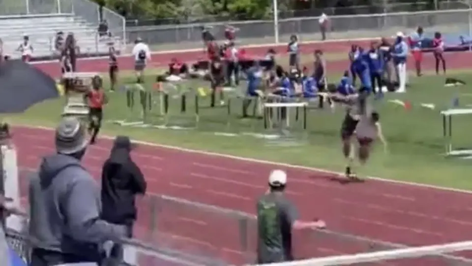 Corredor golpeó a rival durante competecia de atletismo