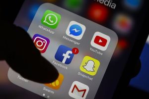 Usuarios de redes sociales reportaron caída de Facebook, Instagram y WhatsApp