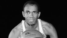Sam Jones: Leyenda de los Celtics y ganador de 10 anillos de la NBA falleció