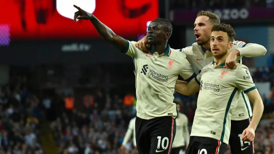 Liverpool: Ganó ante Aston Villa y se aferra en la pelea por la Premier League