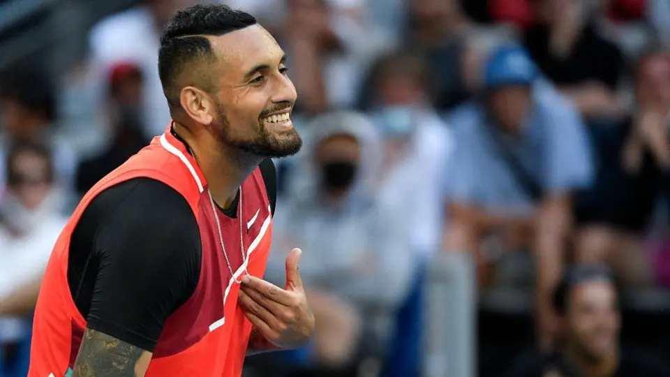 El show de Nick Kyrgios en el Abierto de Australia: Tomó cerveza y celebró como CR7