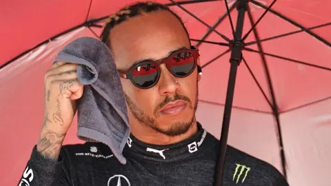 Lewis Hamilton explotó en contra del monoplaza de Mercedes: 'Es horrible'