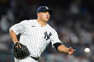 Manny Bañuelos tras debutar con los Yankees: 'Estoy agradecido de estar en las Mayores'