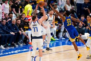 NBA: Mavericks con Doncic imparable, evitaron barrida y vencieron a los Warriors