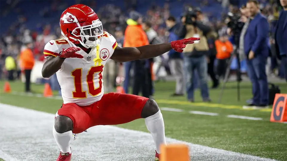 NFL: Tyreek Hill llega a Miami Dolphins tras su paso por los Chiefs