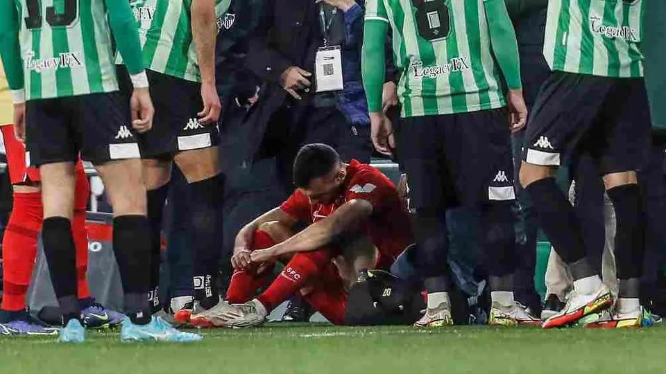 Jugador del Betis acusó a Lopetegui de incitar a Jordán para que se tirara al suelo