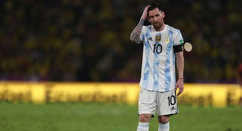 Exentrenador de Polonia menospreció enfrentamiento contra Messi en Qatar: 'Ya es un abuelo'