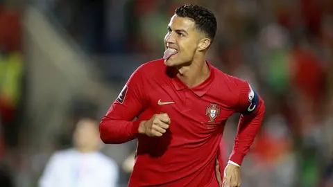 Cristiano Ronaldo: Madre de CR7 le regaló una playera de Portugal al papa Francisco