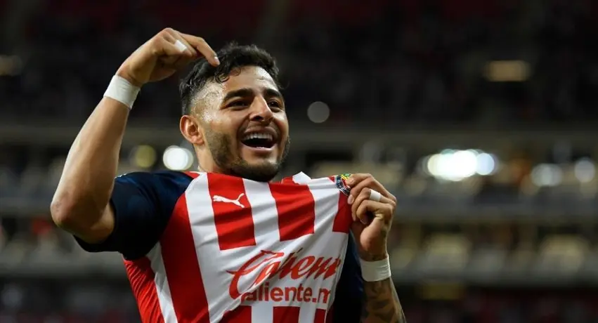 Alexis Vega: 'En la cima me verán', nuevo corrido del delantero de Chivas