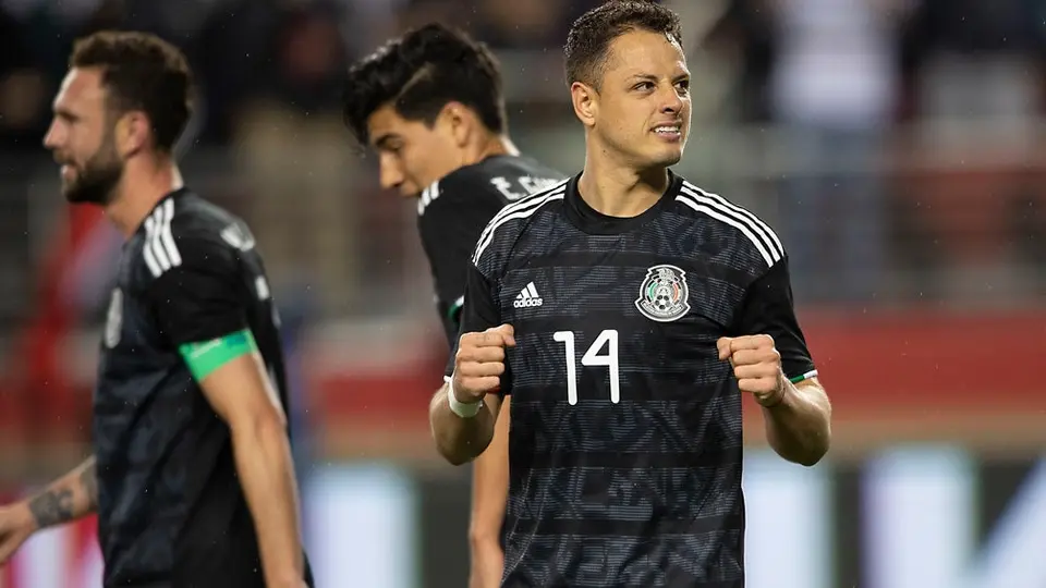 Chicharito sobre su regreso al Tri rumbo a Qatar 2022: 'Sí, hubo acercamientos'