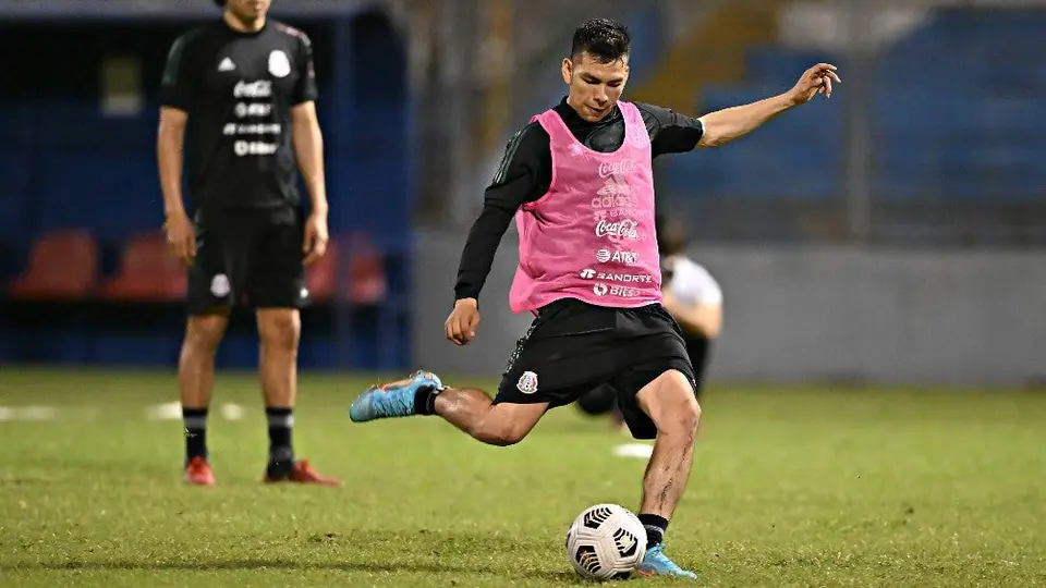 Chucky Lozano: 'A los que venimos de Europa nos afecta un poco jugar en el Azteca'