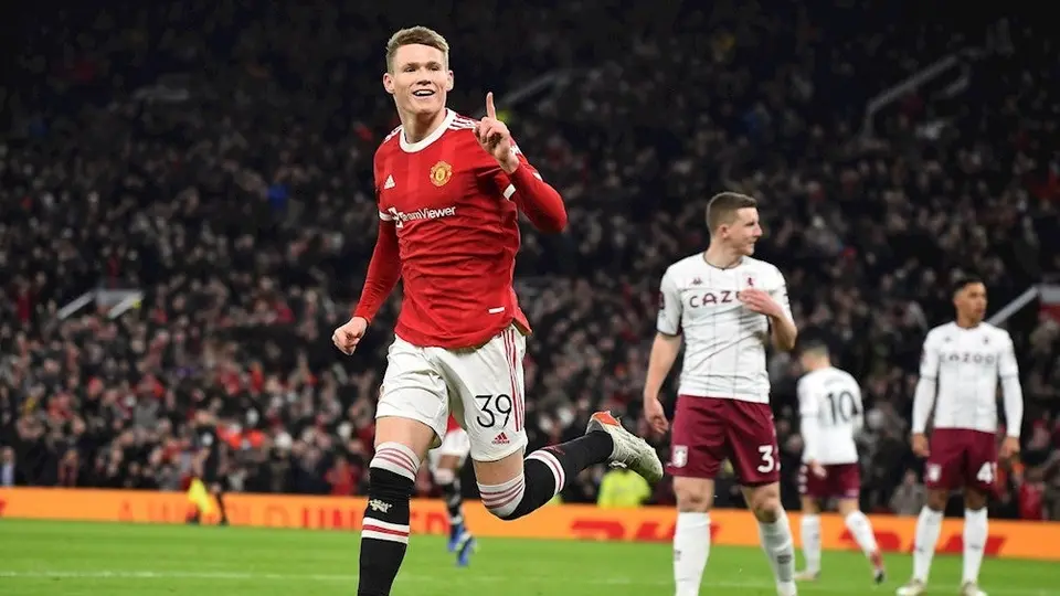Manchester United sufrió para derrotar al Aston Villa y clasificar en la Copa de Inglaterra