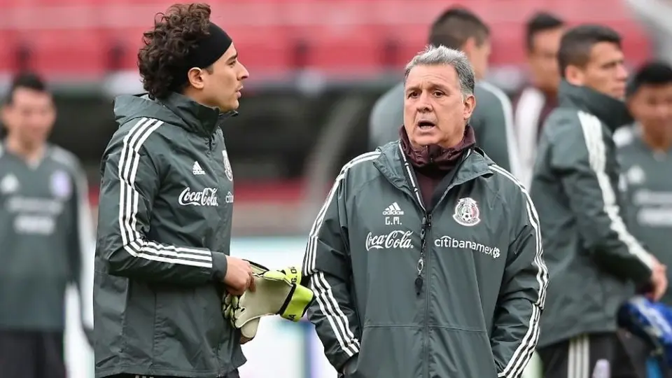 The Best: ¿Por quiénes votaron Ochoa y el Tata Martino en los premios?