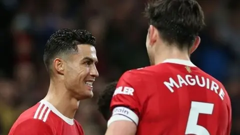 Alphonso Davies: 'Imaginen ser Cristiano Ronaldo y tener de capitán a Harry Maguire'