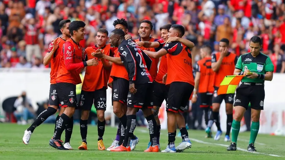 Atlas: Dueño de tortería promete regalar "más tortas" si el equipo es bicampeón
