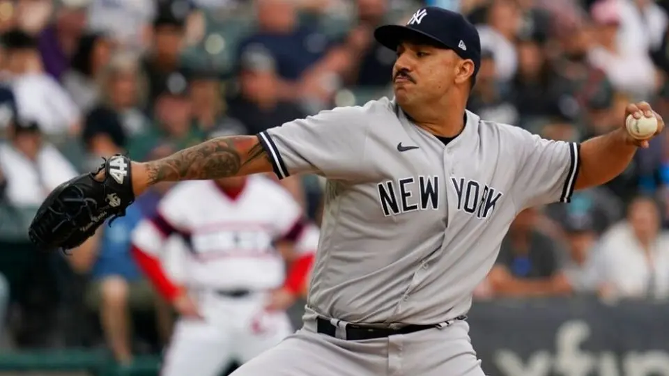 Pitcher de los New York Yankees desactivó su cuenta de Twitter por racismo