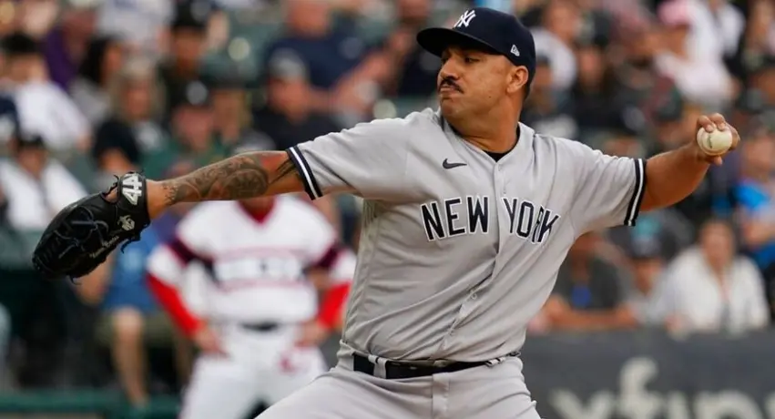 Pitcher de los New York Yankees desactivó su cuenta de Twitter por racismo