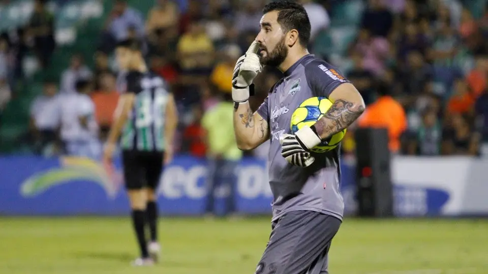 Liborio Sánchez sobre Leaño: 'Nunca pateó un balón y es DT del club más importante de México'